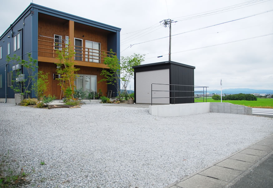 掛川市の造園・外構　そよ風ガーデン　施工事例01