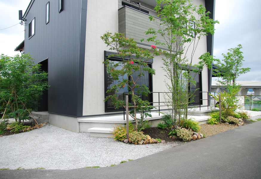 掛川市の造園・外構　そよ風ガーデン　施工事例04